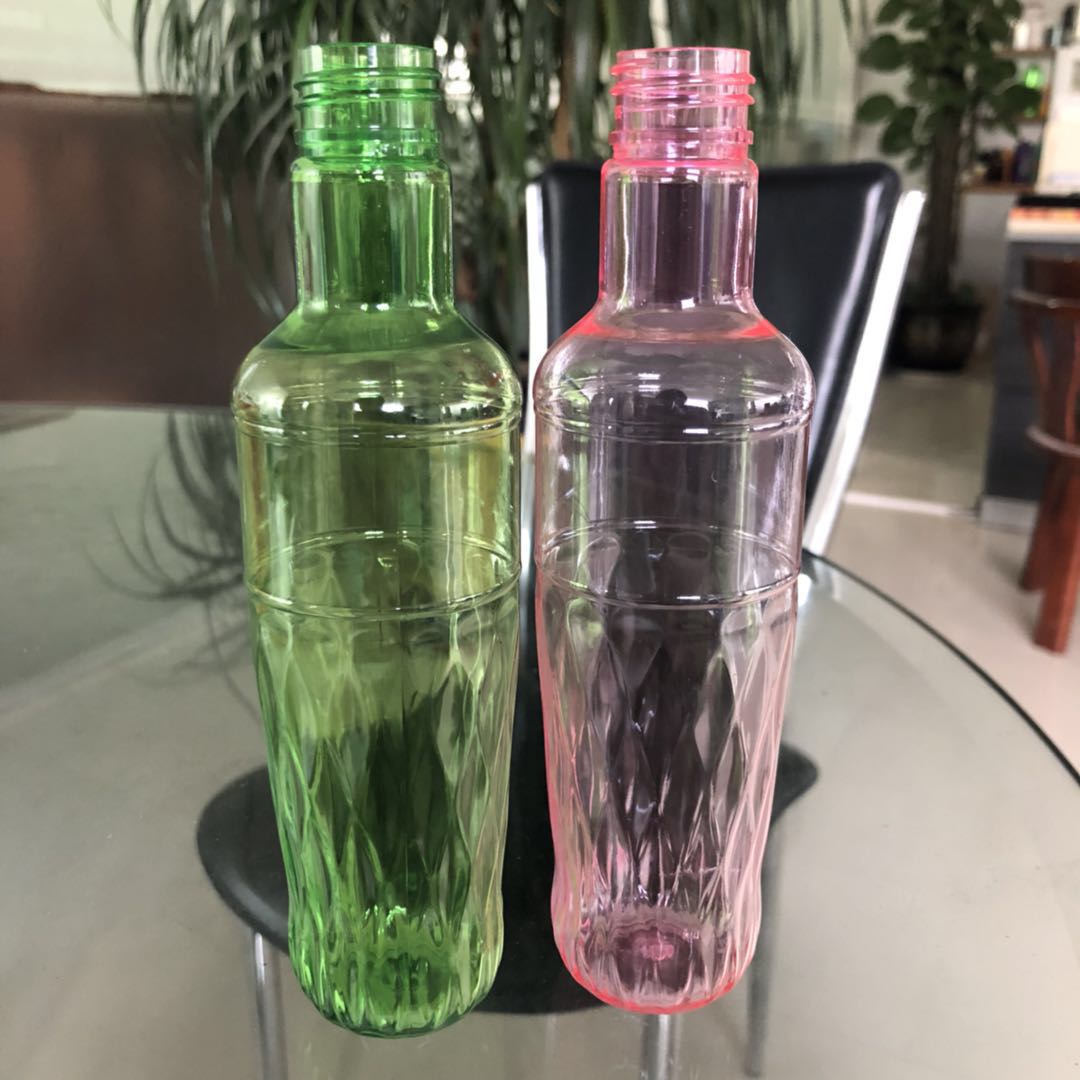 使用塑料瓶的時(shí)候該注意哪幾件事情？